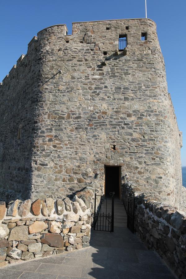 Mingary Castle - Restaurant With Rooms Kilchoan Bagian luar foto