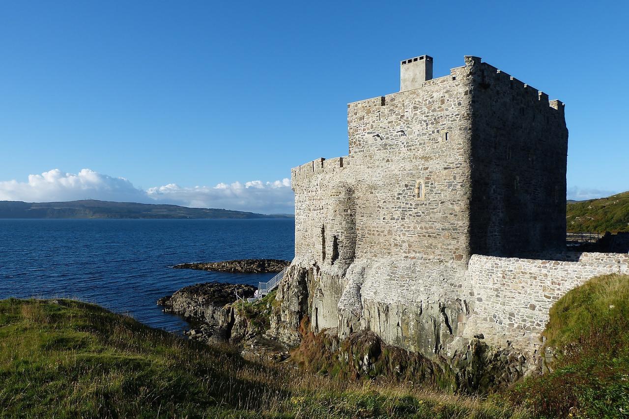 Mingary Castle - Restaurant With Rooms Kilchoan Bagian luar foto